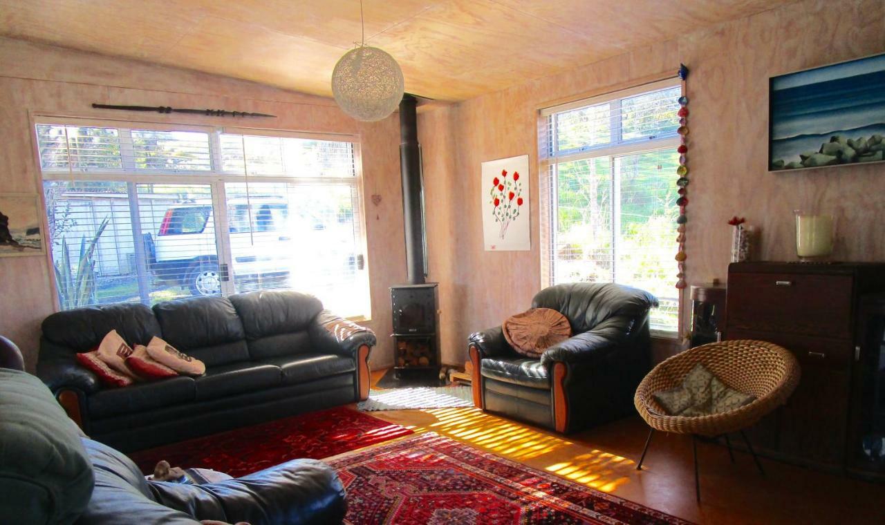 Bed and Breakfast Mulberry Grove Retreat à Tryphena Extérieur photo